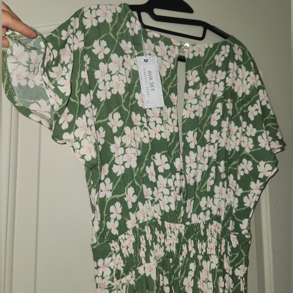 New Fighting Eel Ava Sky Jumper Kiwi Matcha Sakura Green Cherry Blossom M Romper - Picture 10 of 16